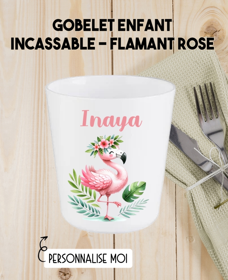 Gobelet enfant personnalisé en plastique flamant rose. verre plastique prénom. verre enfant personnalisé. gobelet plastique.