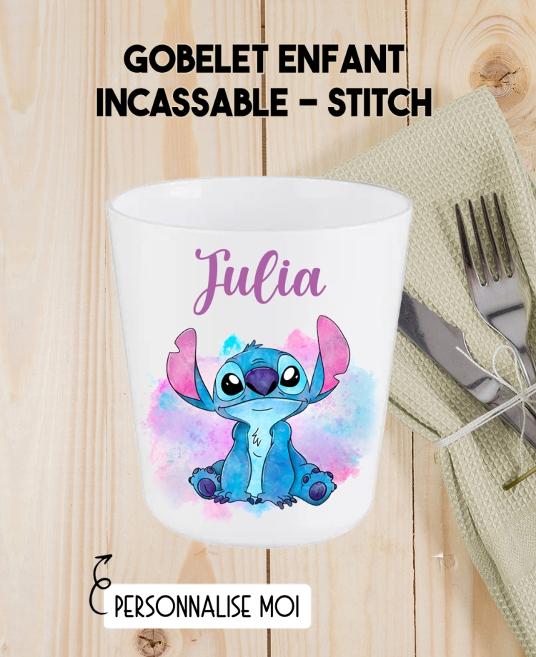 Gobelet enfant personnalisé en plastique Stitch. verre plastique prénom. verre enfant Stitch personnalisé. gobelet plastique.