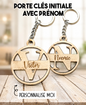 Porte clés initiale en bois avec prénom. Porte clés prénom. cadeau original. porte clés bois personnalisé
